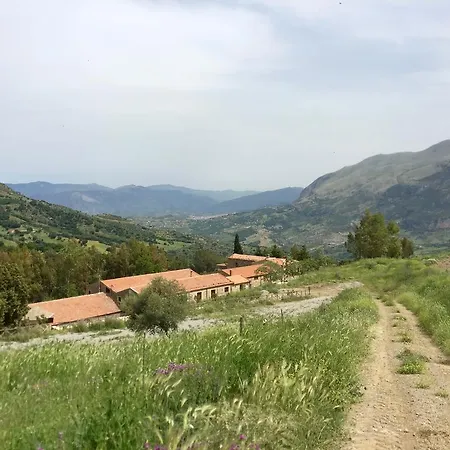 Feudo Galefona Farm stay Gratteri