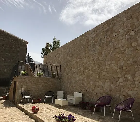 Alojamento de Turismo Rural Feudo Galefona *
